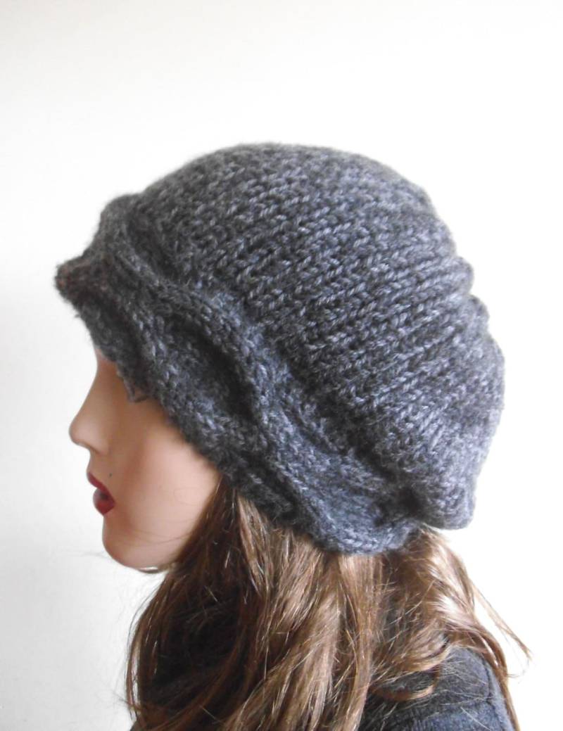 Graue Damen Wollmütze. Slouchy Hut. Handgestrickte Mütze. Wintermütze von NavaVK