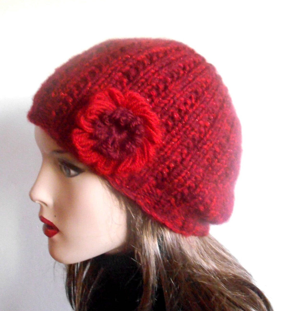 Handgestrickte Wolle Beanie Rote Blumen Beanie von NavaVK