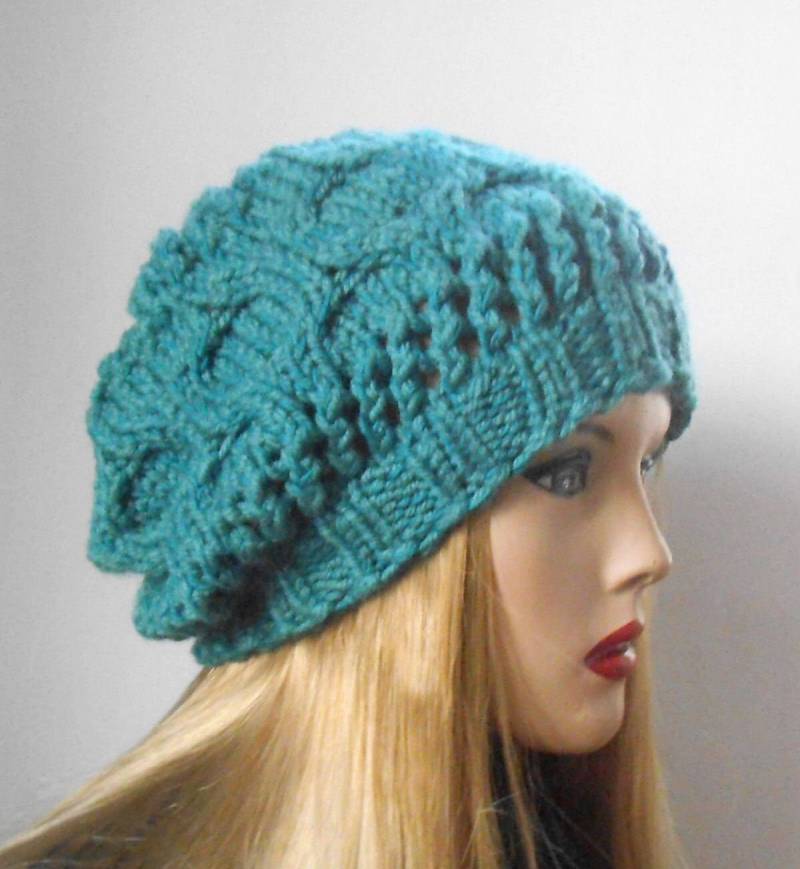 Wunderschöne Und Weiche Wollmütze in Aquamarin. Handgemachte Mütze. Wintermütze. Slouchy Hut. Oversized Barett von NavaVK