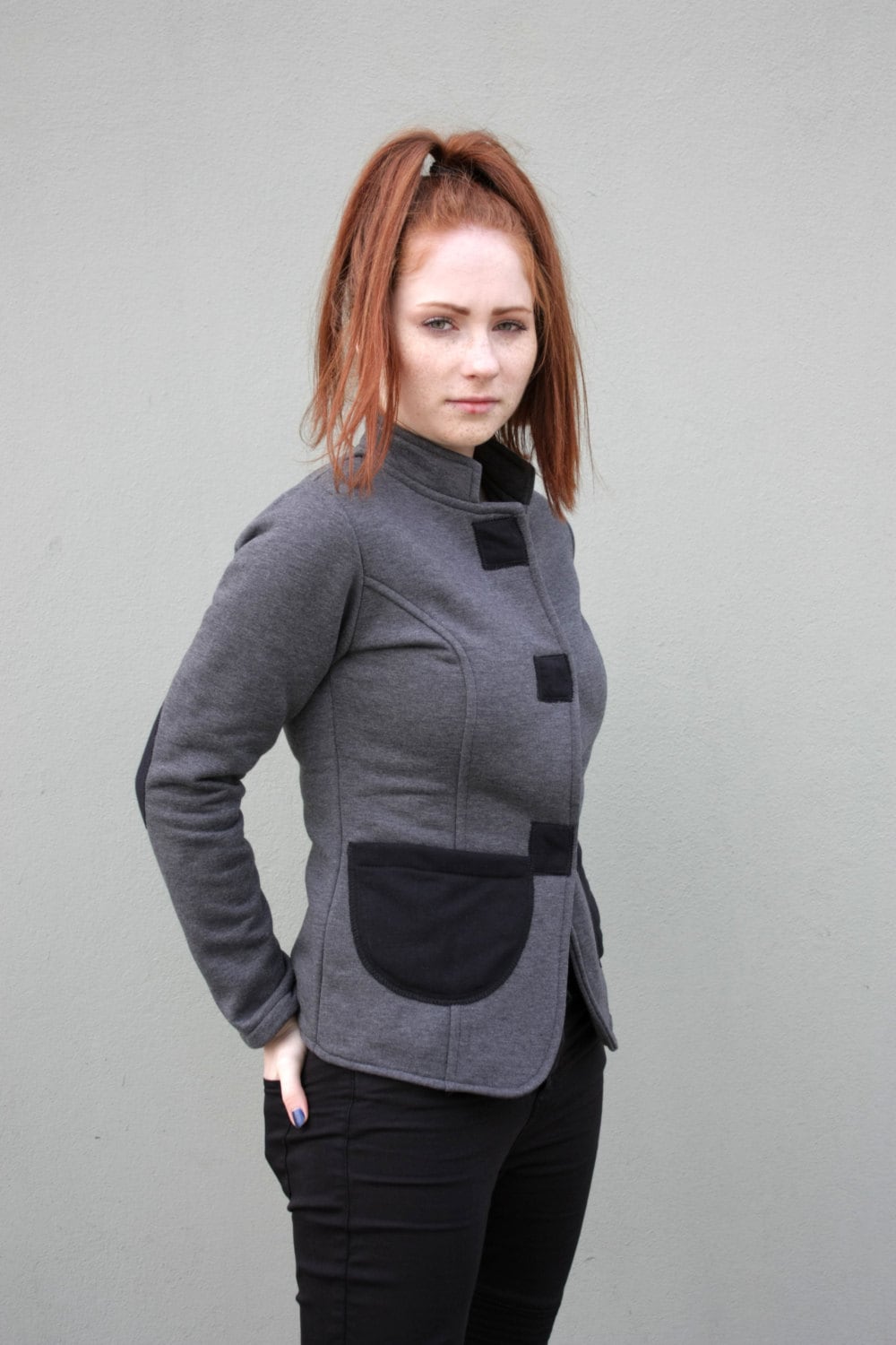 Graue Jacke, Strickjacke, Baumwollfrauenjacke, Handgefertigte Frauen-Outfit, Frühlingskleidung, Plus Size Navaho-Kleidung von NavahoClothing