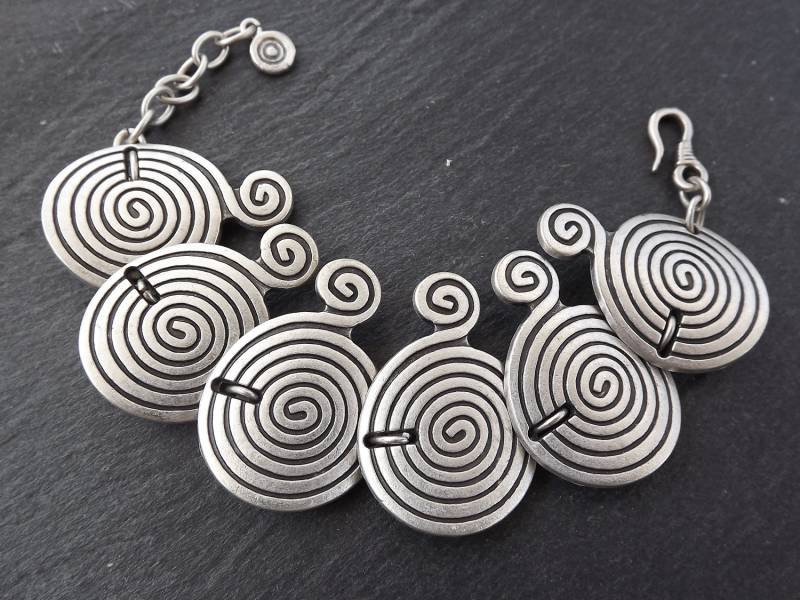 Curly Sprial Ethnic Statement Manschettearmband - Authentisch Türkisch Style von NazarLuckDesign