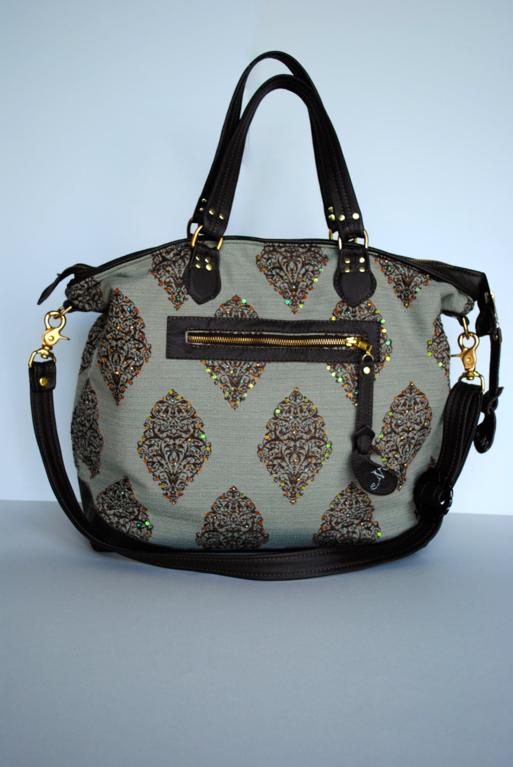 Aqua Pailletten Tragetasche Braune Leder Borte, Messing Reißverschlüsse von NazneensPursenality