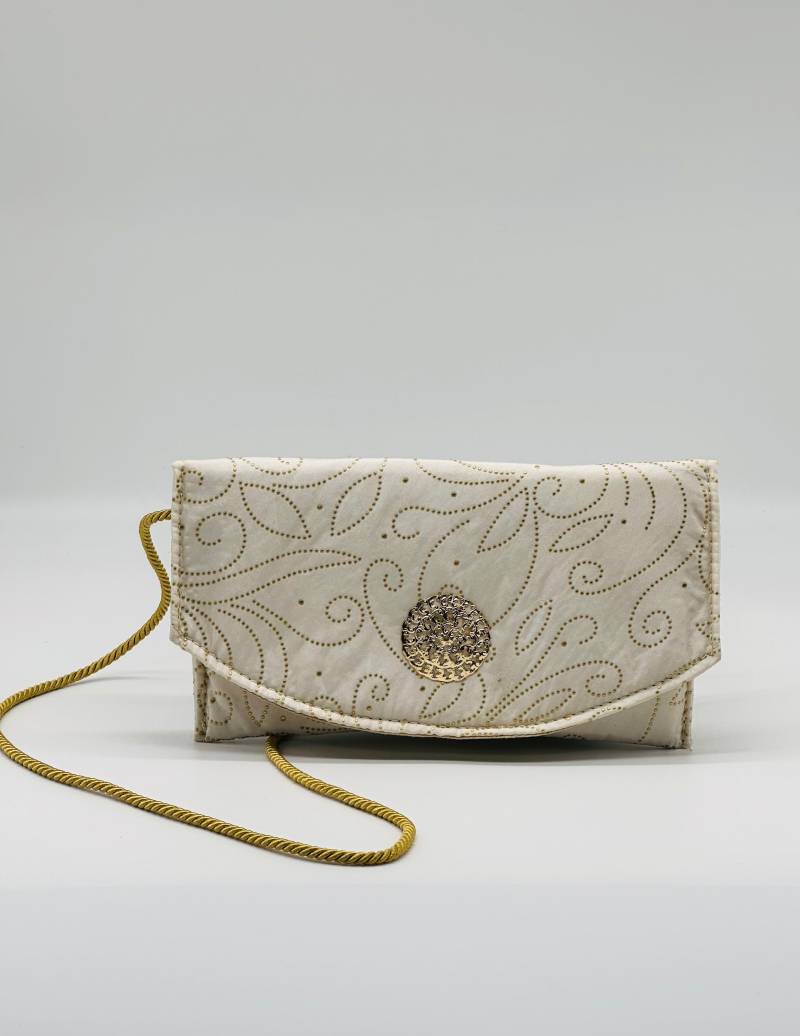 „Yoruba" Abendtasche „Weiß Und Gold" „Yoruba" Abendtasche „Weiß Und Gold" von NazneensPursenality
