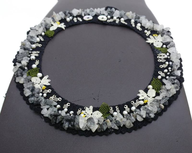 Weihnachts-Halskette - Nadel-Spitzen-Halskette Naturstein-Halskette Handgemachte Halskette Handgemachter Schmuck Ec420 Weihnachts-Halskette - Nadel-Spitzen-Halskette Naturstein-Halskette Handgemachte Halskette Handgemachter Schmuck Ec420 von NazoDesign