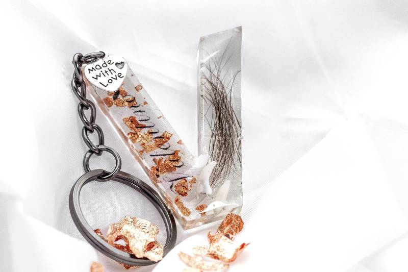 Schlüsselanhänger Mit Tierhaar/Welpenzähne Personalisiert Resin Geschenkidee Erinnerung von NbFResin