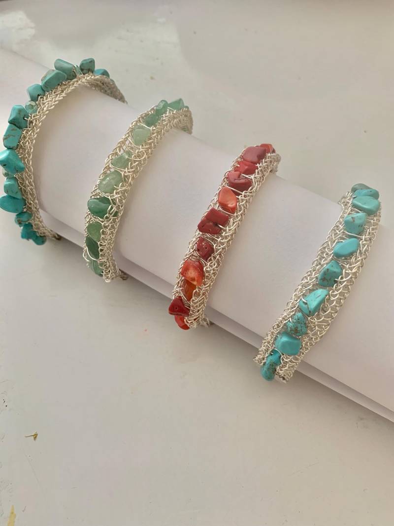 Armband, Rot & Silber von NeatVikingJewelry