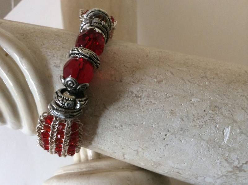 Armband, Ruby Red Und Silver von NeatVikingJewelry