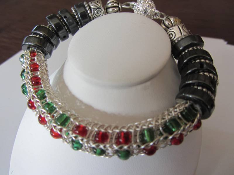 Weihnachtsrote Und Grüne Swarovski von NeatVikingJewelry