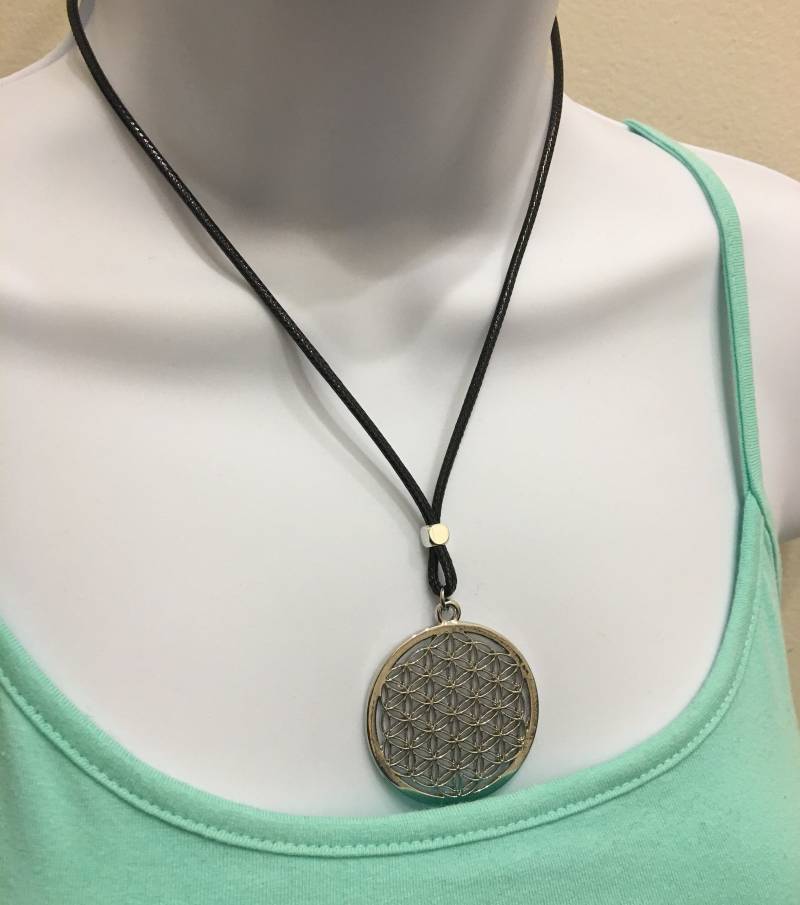 Flower Von Life Halskette Silber Vergoldet Anhänger, 2mm 17-18Inch Verstellbar Gewachste Baumwolle Schnur von NecklacesJC