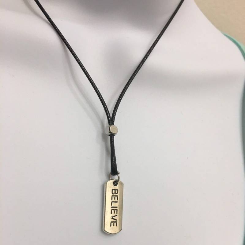 Inspiration Tag Halskette Antik Silber Anhänger, Gewachste Baumwollschnur von NecklacesJC