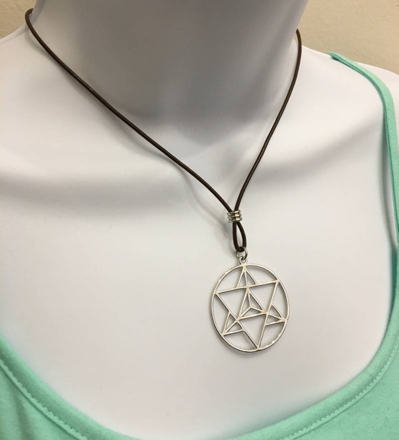 Merkaba Silber Vergoldet Halskette, 1, 5 Mm 16-18 Inch Verstellbare Echtes Leder Halskette Schnur von NecklacesJC