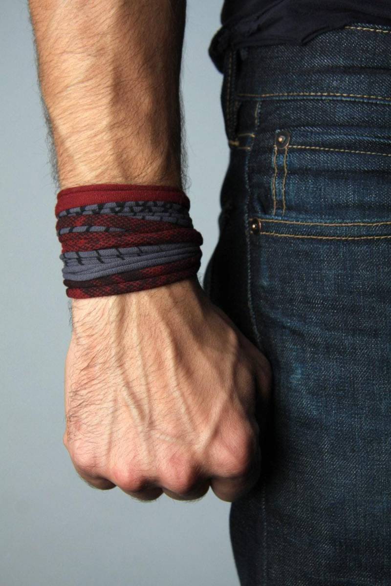 Boho Baumwoll Jersey Armband Antikes Messing Finish, Personalisierter Herrenschmuck von Necklush