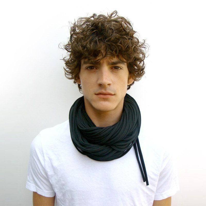 Boho Schwarz Baumwolle Infinity Schal Burning Men Festival Necklush von Necklush