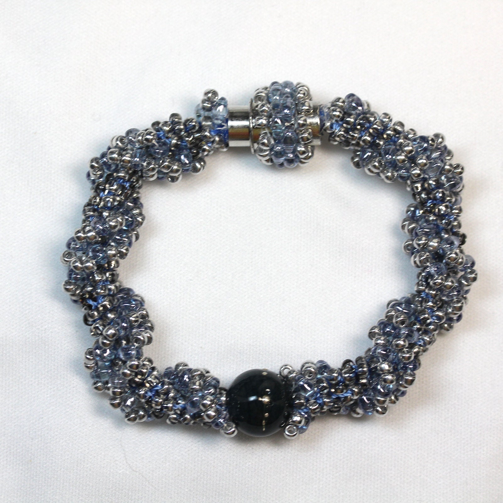 Designer Kumihimo Armband Made With Art Bead Und Sp Emert Magnetic Clasp Designer Kumihimo Armband Made With Art Bead Und Sp Emert Magnetic Clasp von NeedForBeads