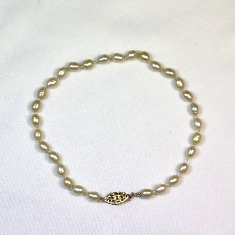 Pearl Knotted Armband W/Gf Clasp-Large Wrist von NeedForBeads