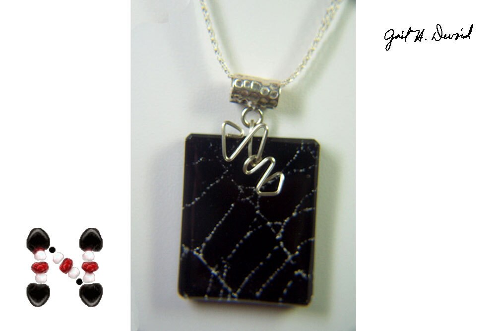 Silber Halskette Und Web-Anhänger Silber Halskette Und Web-Anhänger von NeedForBeads