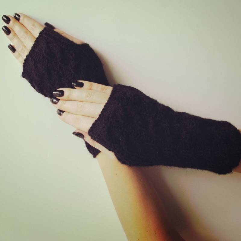 Handwärmer - Pulswärmer Gestrickte Fingerlose Handschuhe Handwärmer - Pulswärmer Gestrickte Fingerlose Handschuhe von NeedleMeetsPaw