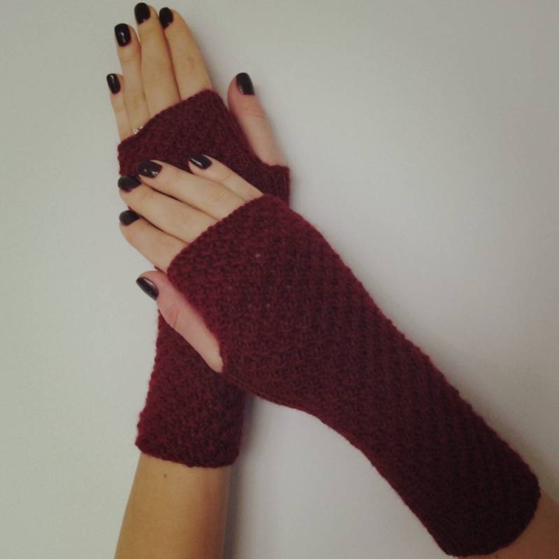 Handwärmer - Pulswärmer Gestrickte Fingerlose Handschuhe Handwärmer - Pulswärmer Gestrickte Fingerlose Handschuhe von NeedleMeetsPaw