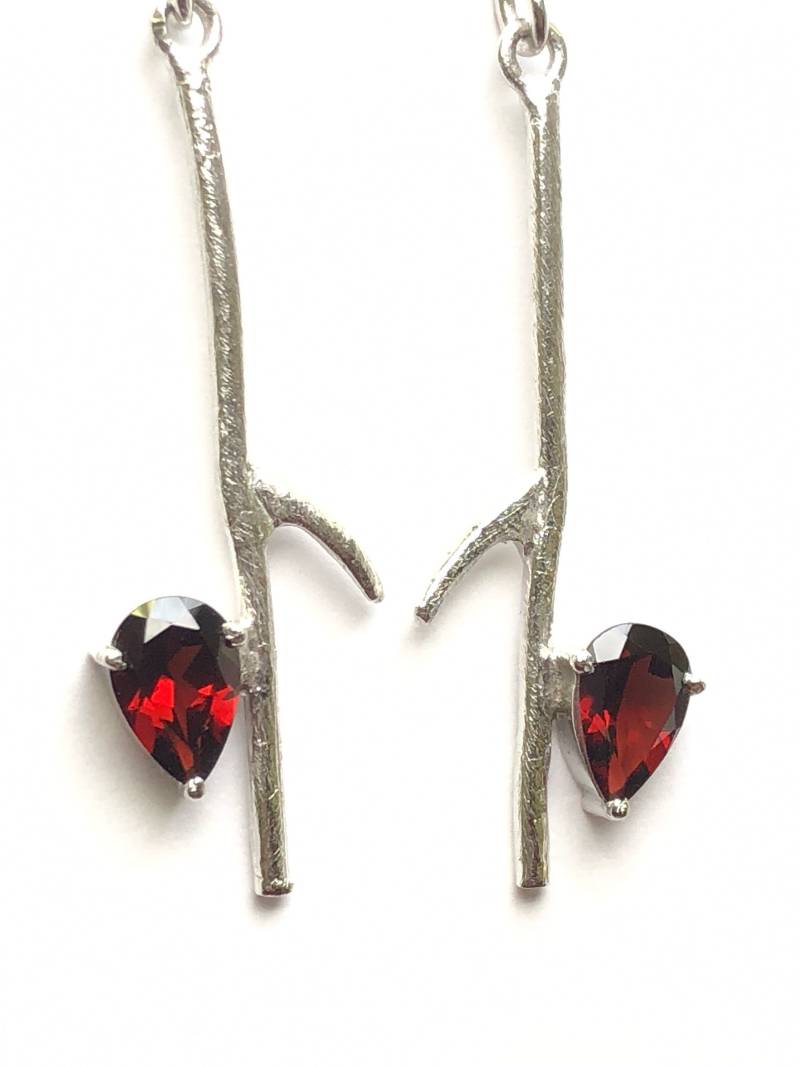 Granat Sterling Silber Ohrringe von NeetaGupta