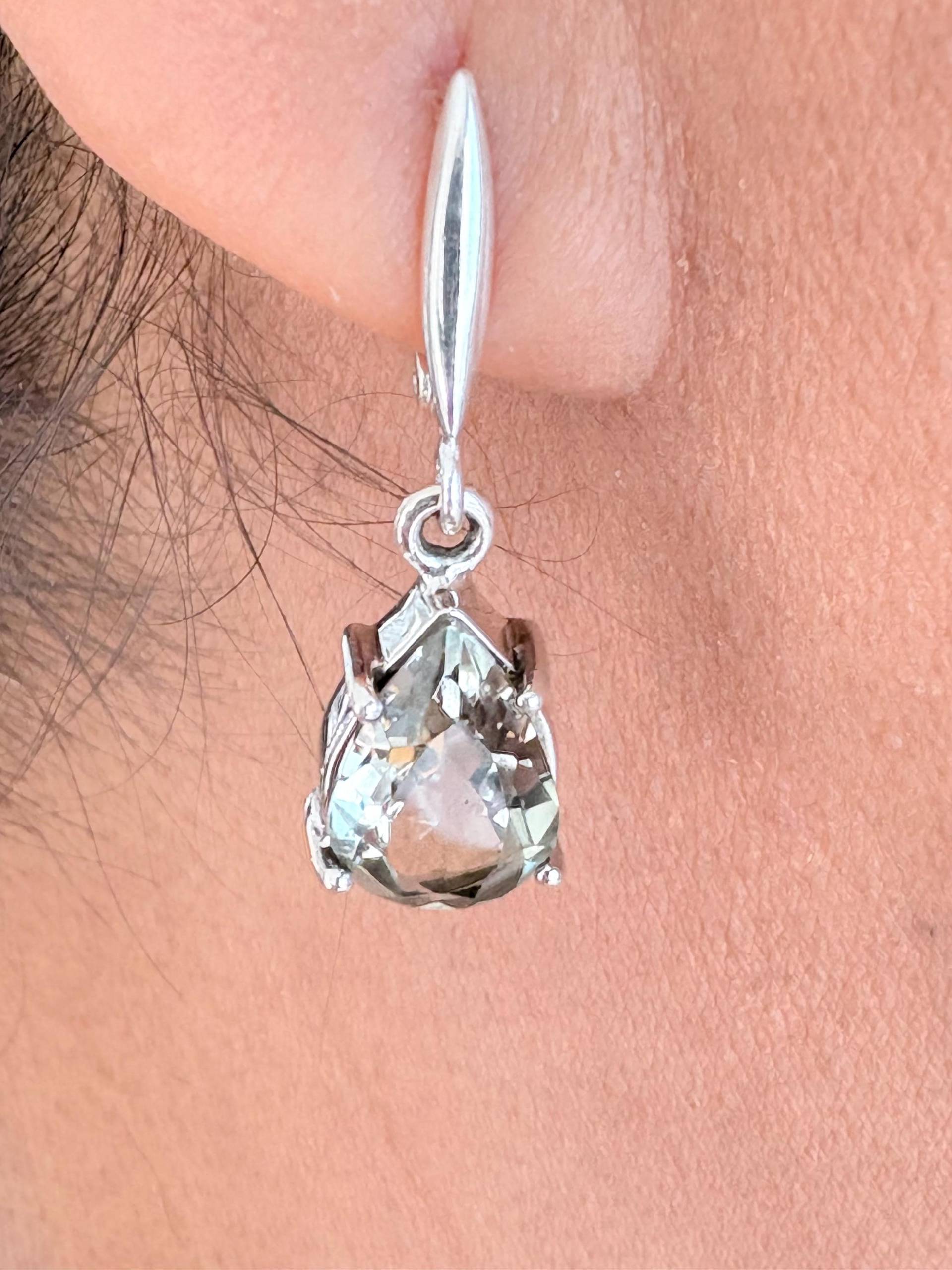 Grün Amethyst Sterling Silber Ohrringe von NeetaGupta