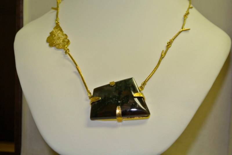 Imperial Jaspis Eingefasst in Eine Einzigartige Sterling Silber Zweige Halskette von NeetaGupta