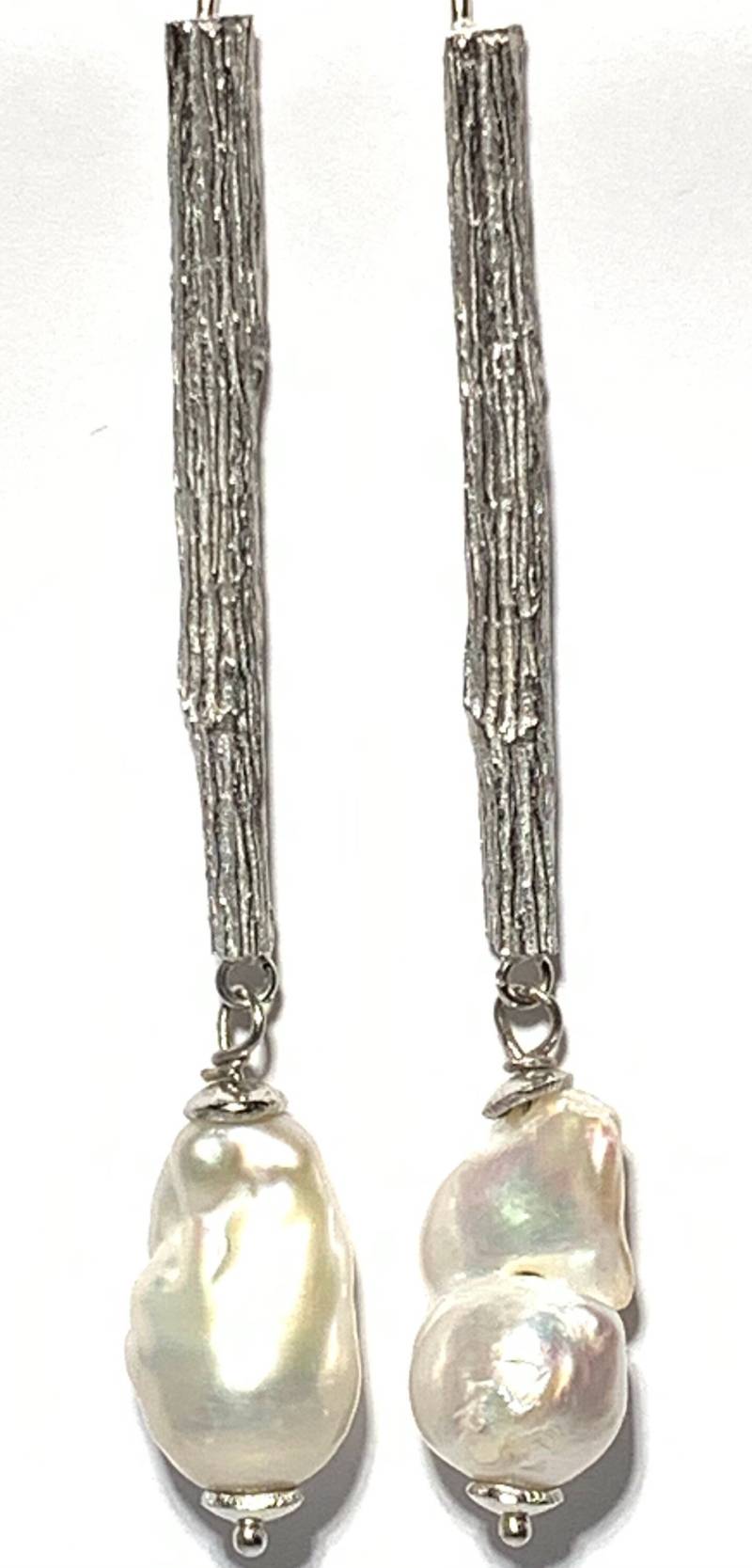 Natürliche Barook Süßwasserperle Sterling Silber Ohrringe von NeetaGupta