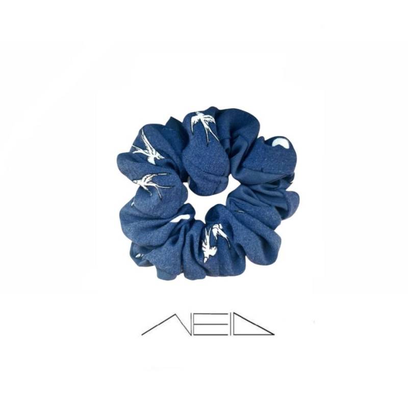 Spring/Summer Scrunchie Golondrina Midi/ Upcycled Blue/White Birdprint von NeidDesigns