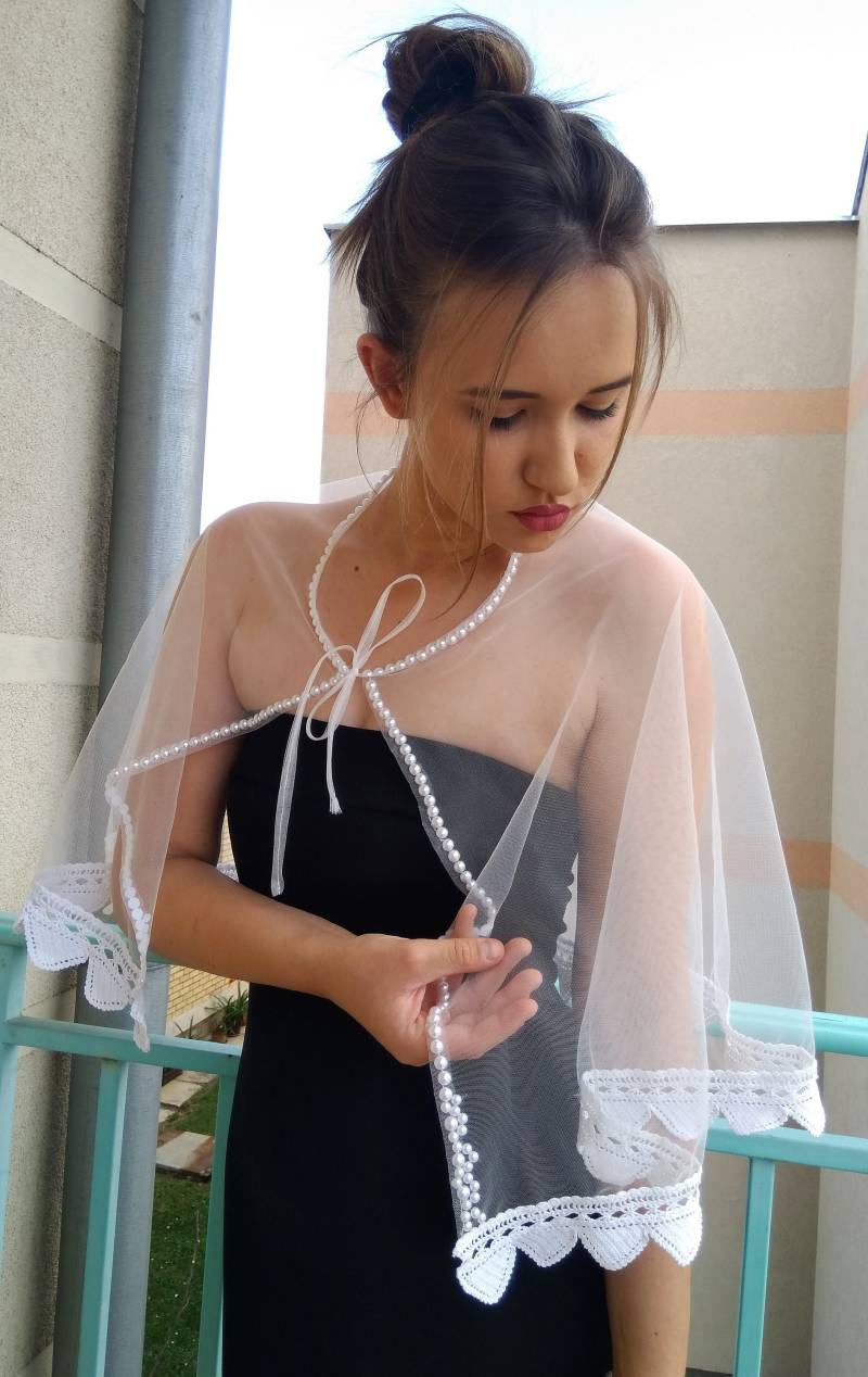 Weiß Tüll Cape Brautspitze Schiere Capelet von NelaBeeShop
