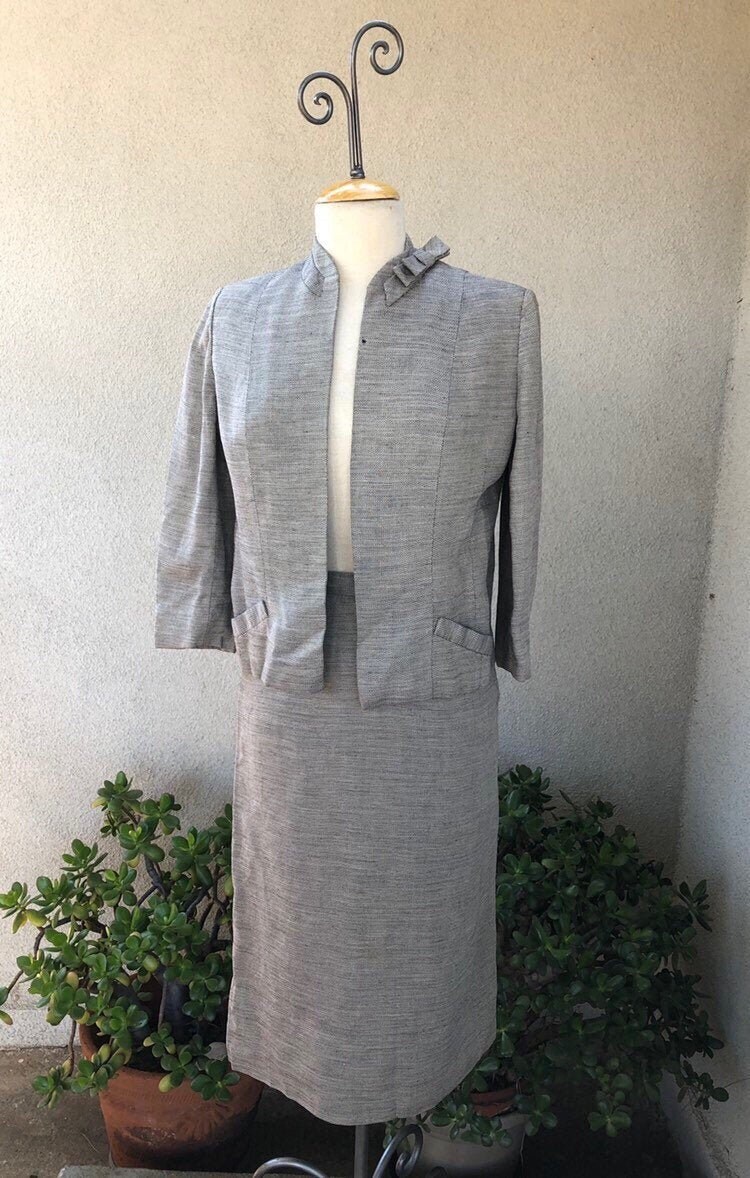 Vintage Mid Century Bettina Anzug Graue Leinenjacke & Bleistiftrock | S von NelandAda