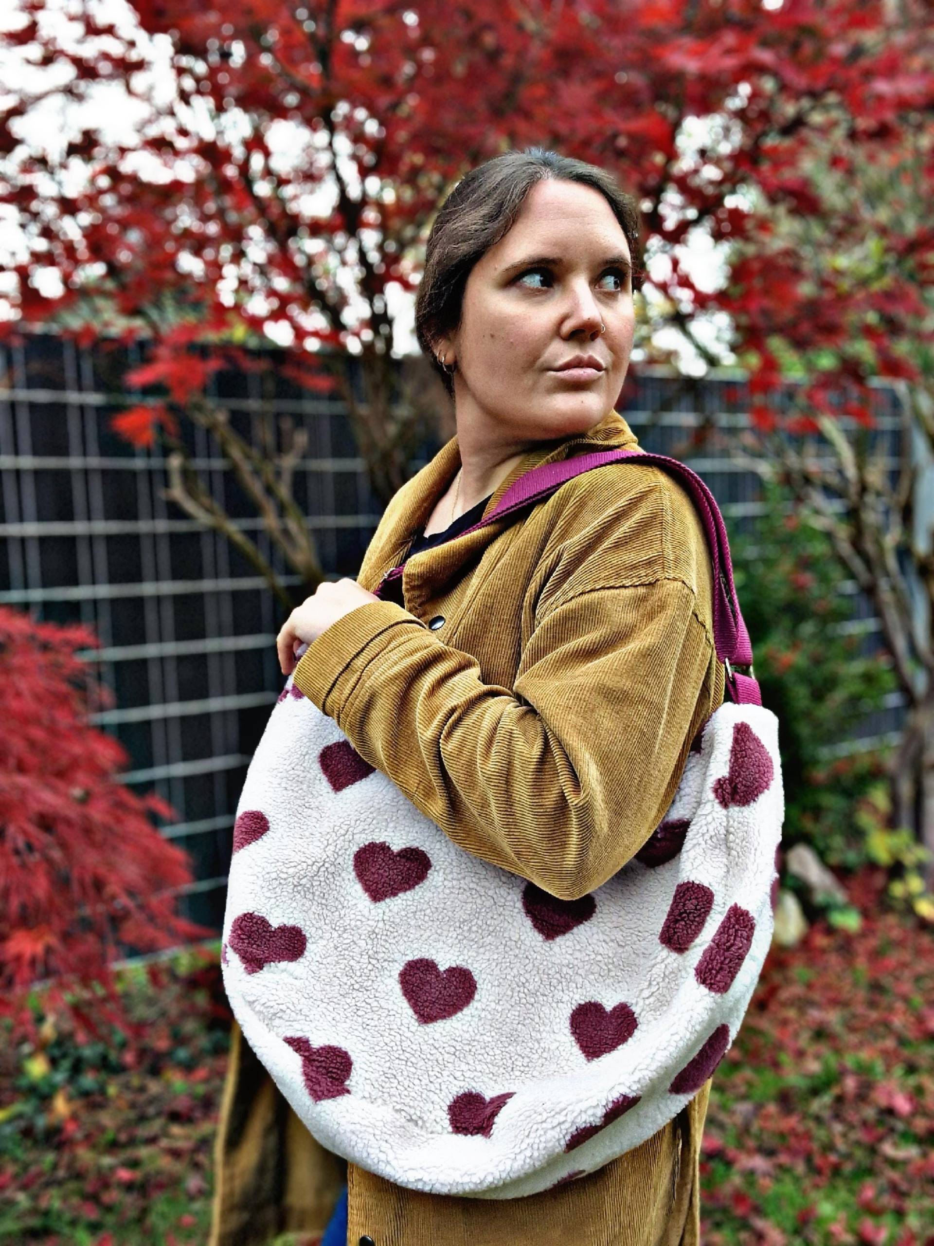 Bananentasche, Teddy Fell Plüsch Umhängetasche, Moon Bag, Bauchtasche Damen von NelesNaehstube