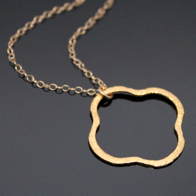Goldene Klee Halskette, Minimalist Gold Klee, Goodluck Vermeil Und Filled Goldene Klee Halskette, Minimalist Gold Klee, Goodluck Vermeil Und Filled von NeliaKJewels