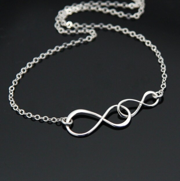 Mutter Und Tochter Infinity Halskette, Sterling Silber Doppel Familie Big Sis Little Sorority Sis Mutter Und Tochter Infinity Halskette, Sterling Silber Doppel Familie Big Sis Little Sorority Sis von NeliaKJewels