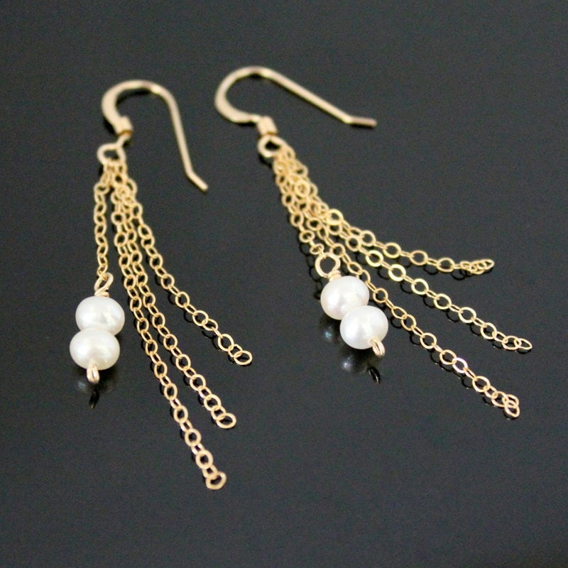 Tassel Gold Ohrringe Mit Süßwasser Perle - 14 K Gefüllt Oder Sterling Silber, Einfache Kleine Ohrringe, Lange Ohrringe Tassel Gold Ohrringe Mit Süßwasser Perle - 14 K Gefüllt Oder Sterling Silber, Einfache Kleine Ohrringe, Lange Ohrringe von NeliaKJewels