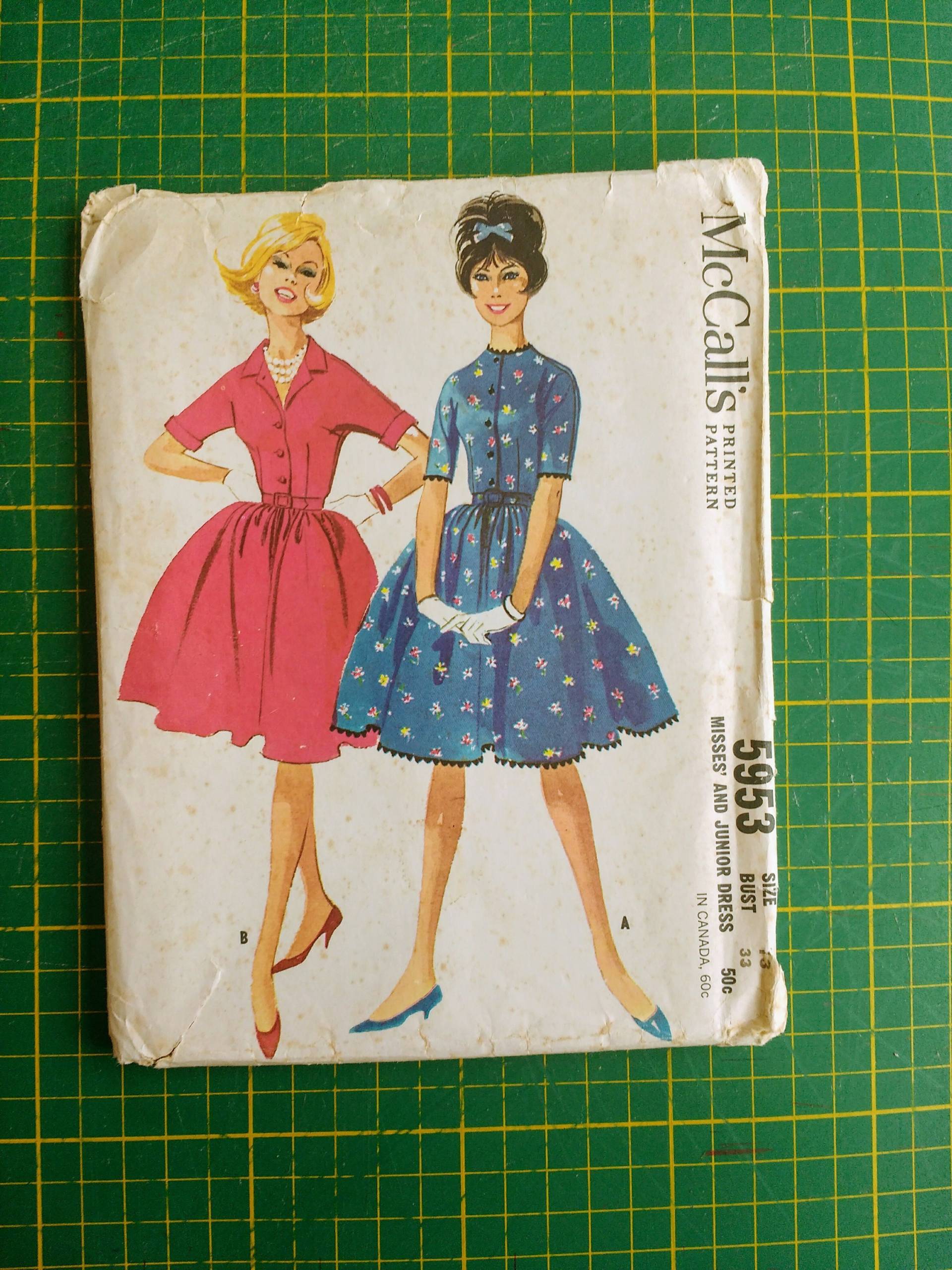 1961 Mccall Es 5953 Misses & Junior Partykleid, 32 in Büste, Voller Rock Geknöpften Kröcke Kimono-Ärmel, Uncut Fabrik Falte von NellBligh