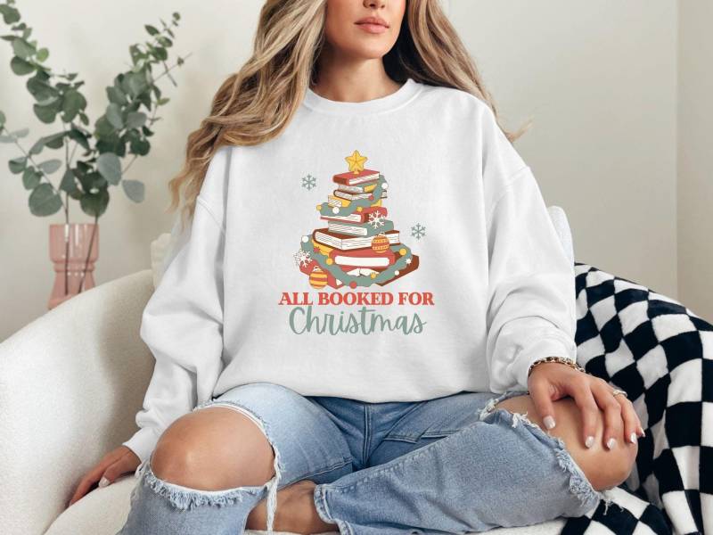 Gebucht Für Weihnachten Shirt, Urlaub Sweatshirt, Weihnachten, Weihnachtsgeschenke, Bibliothekar Geschenk, Buch-Liebhaber, Lustige Pullover von NellyAndCarlo