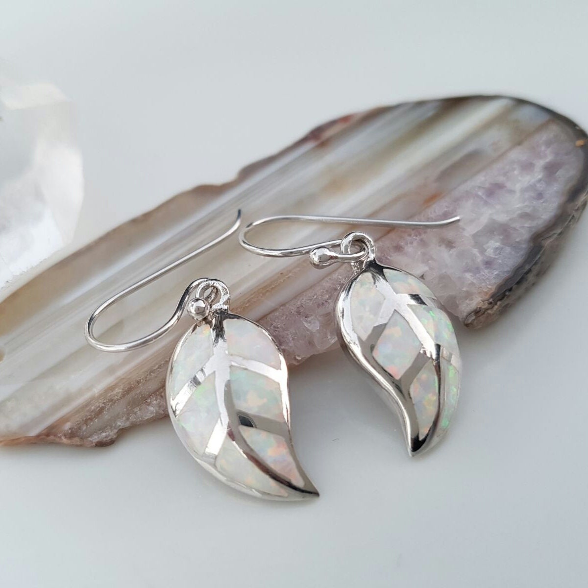 925 Sterling Silber Ohrringe, Blätter Weißer Opal, Ohrringe Für Sie von NellyJewelryShop
