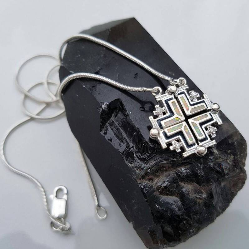 925 Sterling Silber Zu Öffnende Jerusalem-Kreuz-Halskette Mit Weißem Opal, Fünffaches Kreuz, Kreuzfahrer-Kreuz, Made in Israel von NellyJewelryShop