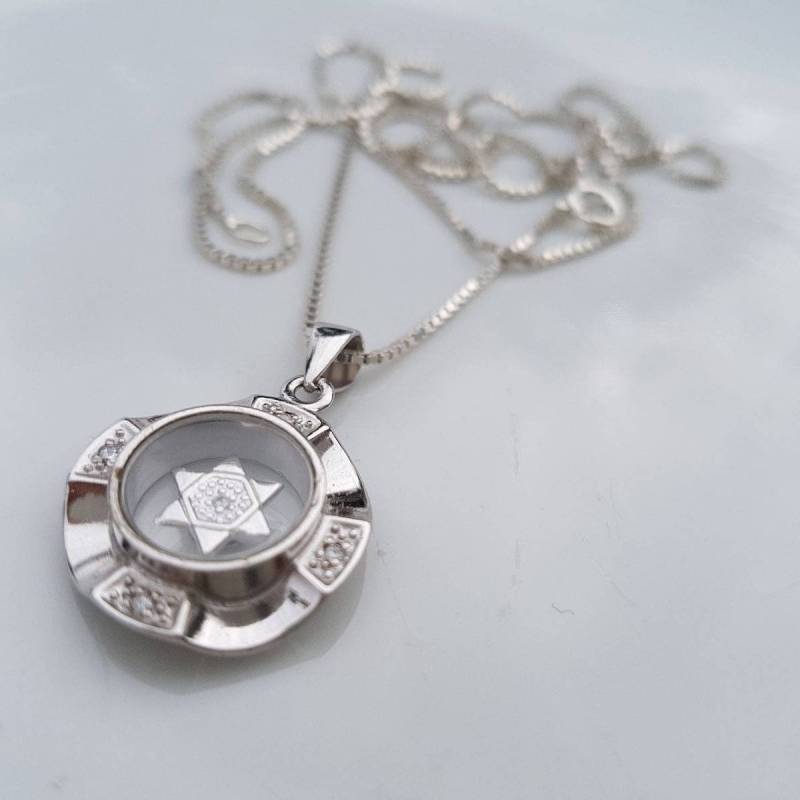 Spinning Davidstern Anhänger Sterling Silber Zirkonia Halskette von NellyJewelryShop