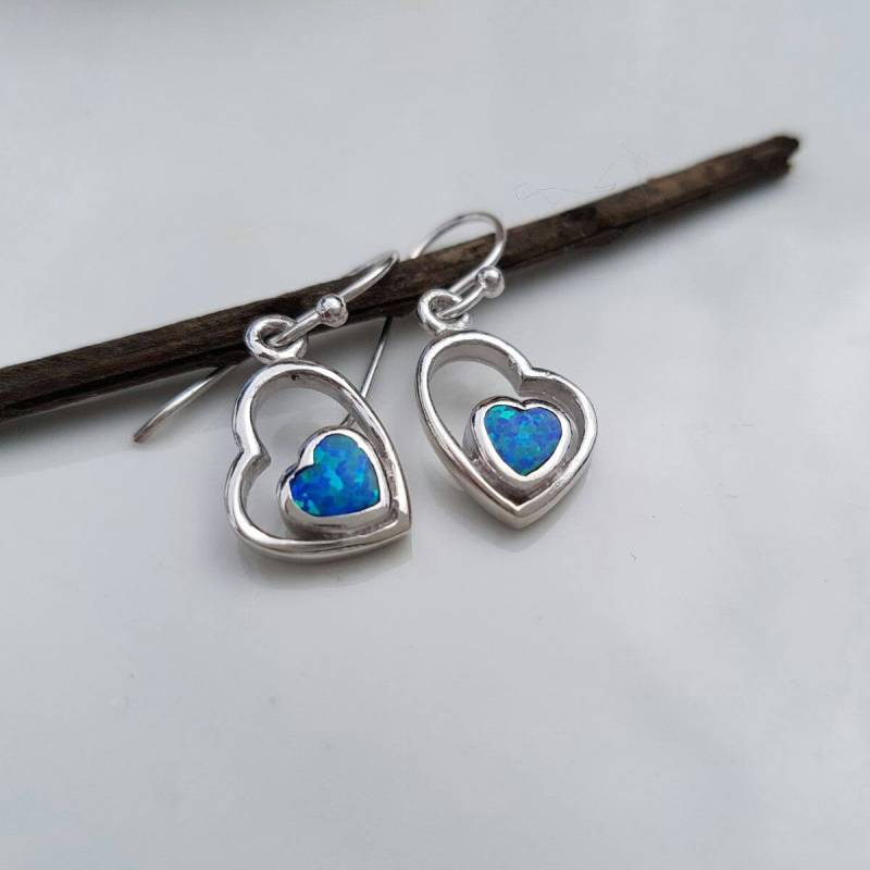 Herz-Form-sterlingsilber-Ohrringe Mit Opal von NellyJewelryShop