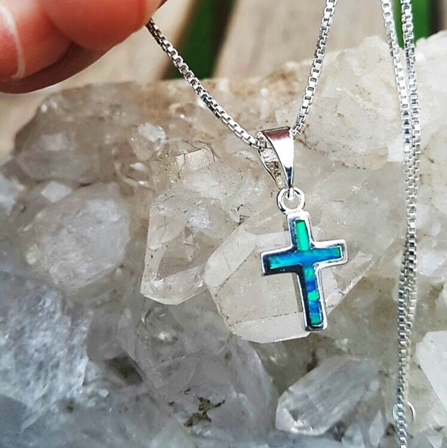 sterling Silber Kreuz Halskette Mit Natürlichen Opal Edelsteinen von NellyJewelryShop