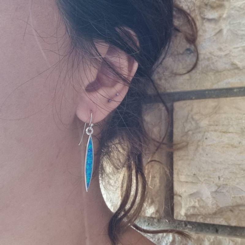 sterling Silber Ohrringe, Blaue Opal Ohrringe in Augenform von NellyJewelryShop