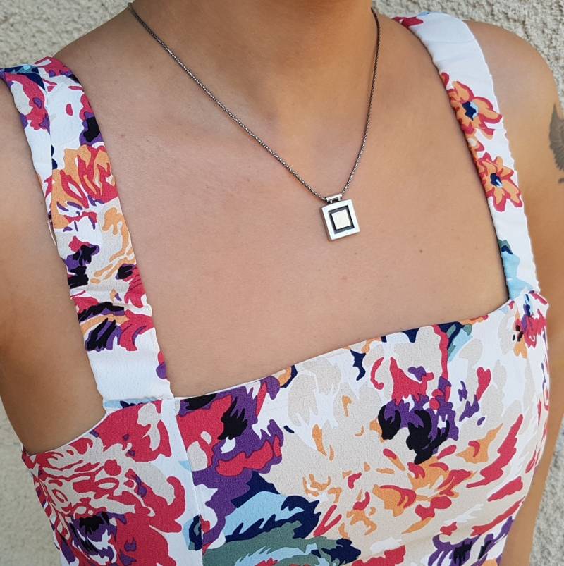 sterling Silber & 9K Gold Halskette Quadrat Anhänger, Schmuck Aus Gemischten Metallen von NellyJewelryShop