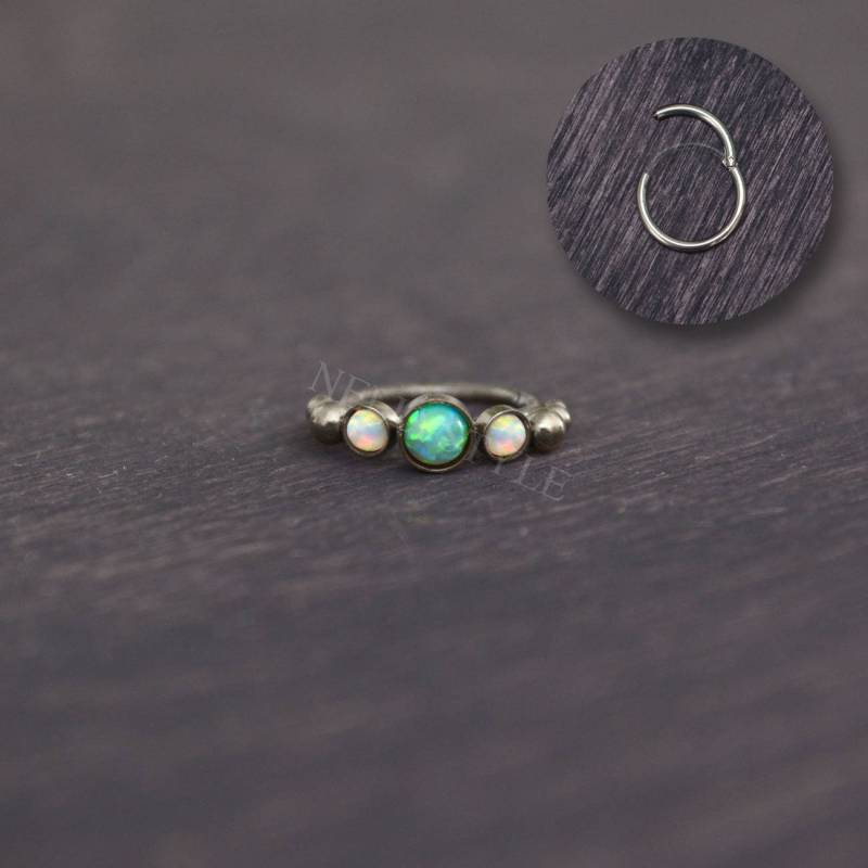 Tragus Hoop Chirurgenstahl - Opal Helix Ohrring, Knorpel Schmuck, Turm Piercing, Conch Ohrring Clicker von NellySteelPiercing