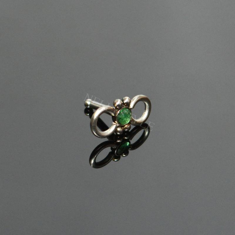 Tragus-Ohrstecker Aus Chirurgenstahl Mit Cz-Edelstein - Geeignet Für Nasenring-Ohrstecker Und Vorwärtshelix-Ohrring von NellySteelPiercing