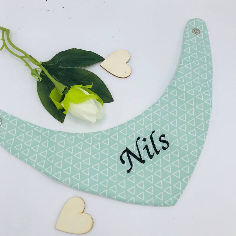 Baby Geschenk Personalisiert, Dreieckstuch, Halstuch Mit Name, Accessoire, Zur Taufe Geburt Baby Geschenk Personalisiert, Dreieckstuch, Halstuch Mit Name, Accessoire, Zur Taufe Geburt von Nelschko