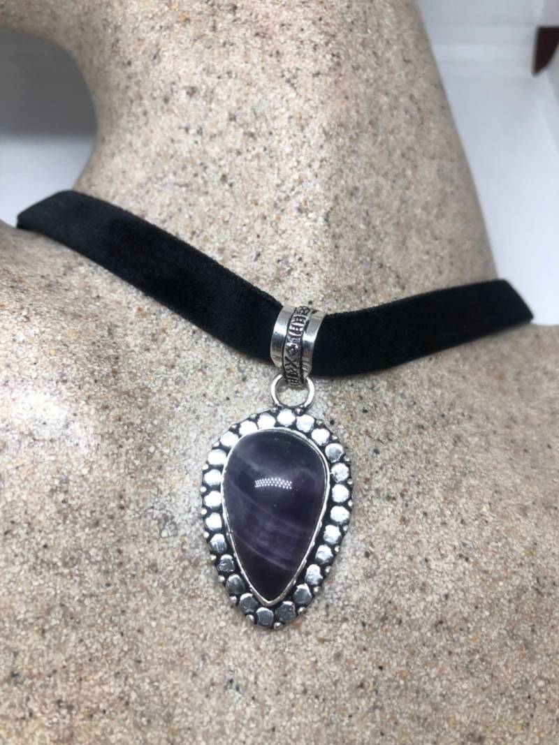Boho Cabochon Schliff Tröpfchen Tief Lila Echte Amethyst Halskette von NemesisJewelryNYC