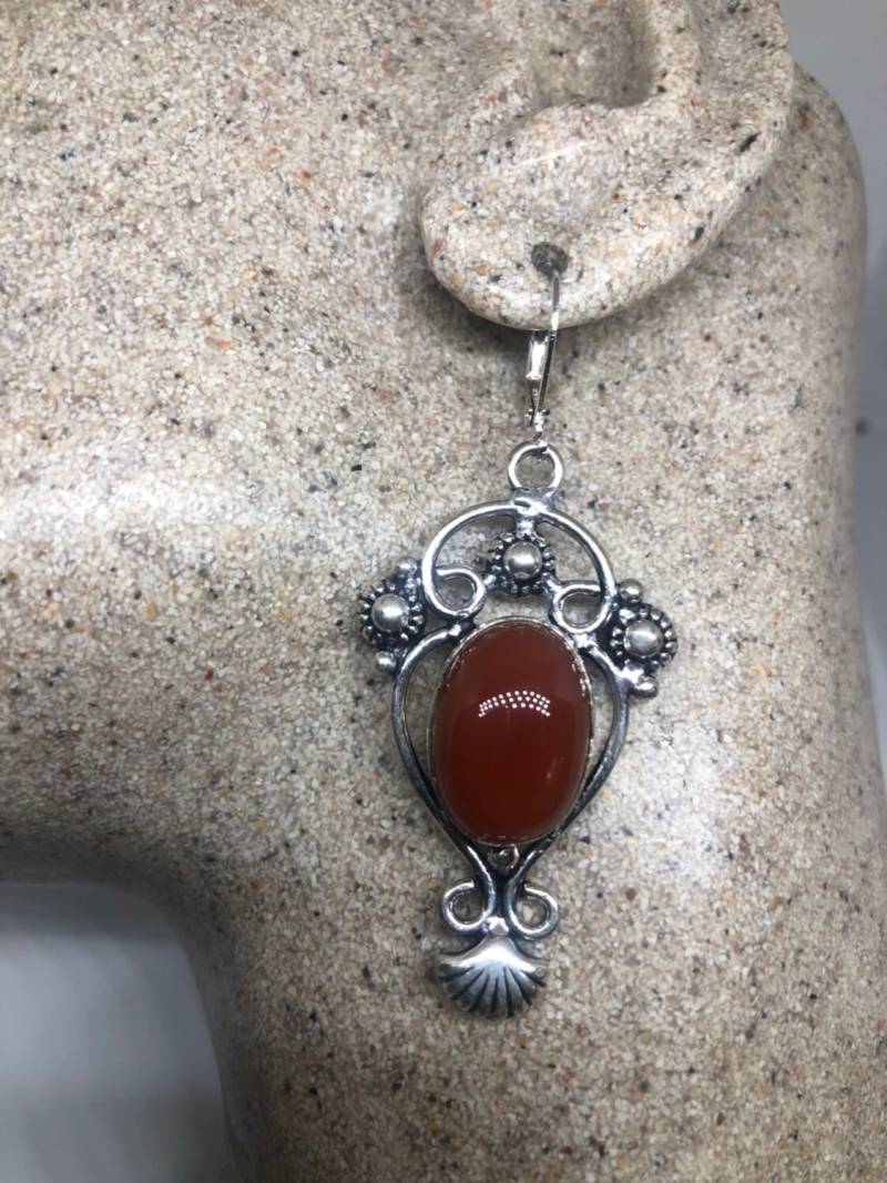 Carnilian Charm Edelstein Sterling Silber Ohrringe von NemesisJewelryNYC