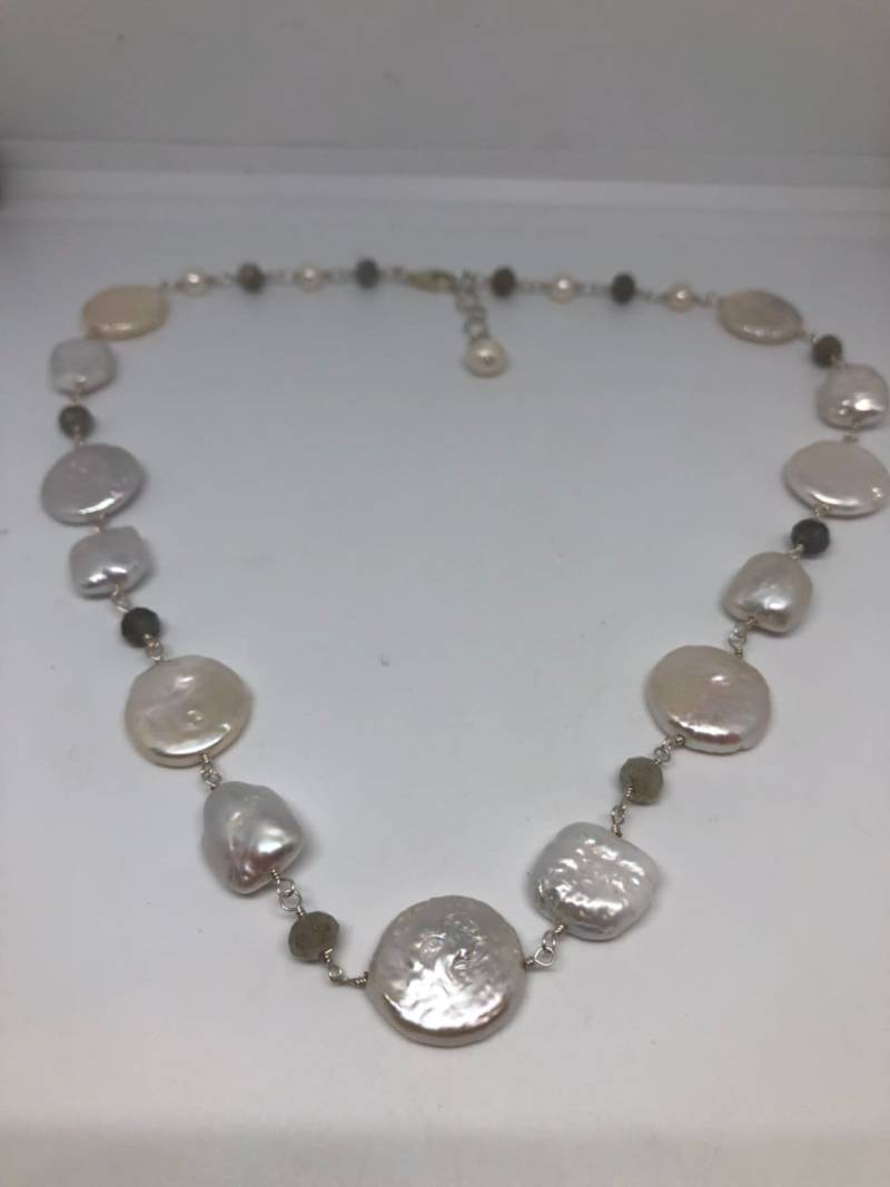 Hand Gewickelt Perle Und Kristall Halskette von NemesisJewelryNYC