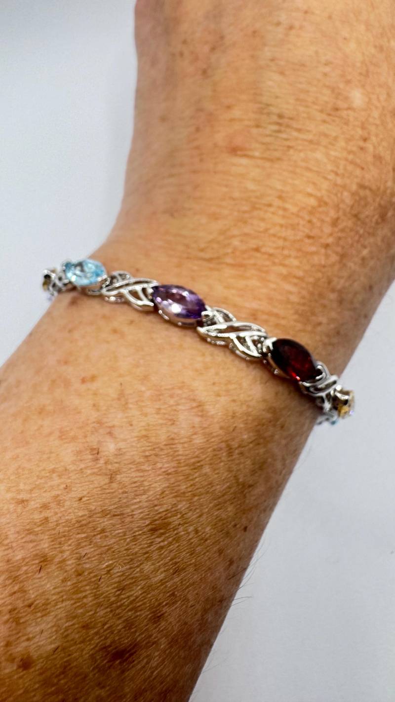 Handgefertigtes Granat Amethyst Citrin Peridot in 925 Sterling Silber Tennis Armband von NemesisJewelryNYC