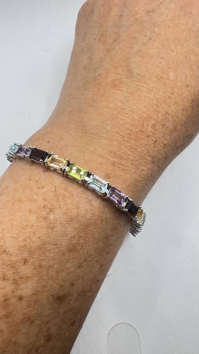 Handgemachtes Echtes Gemischtes Edelstein 925 Sterling Silber Tennis Armband von NemesisJewelryNYC